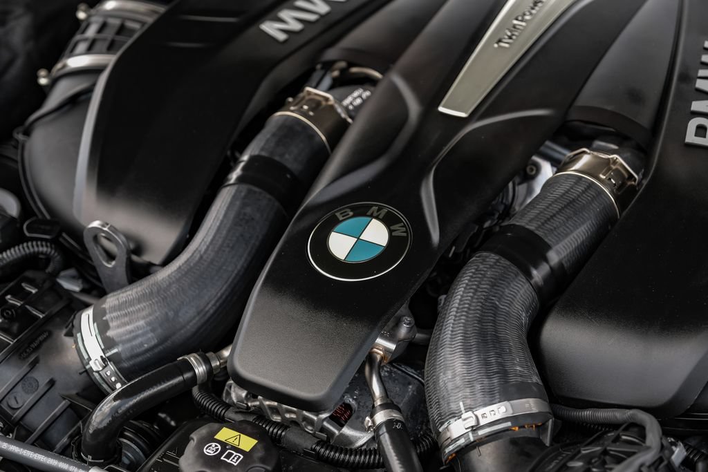 Used 2019 BMW 750i xDrive w/ M Sport Package AWD/4WD image 58