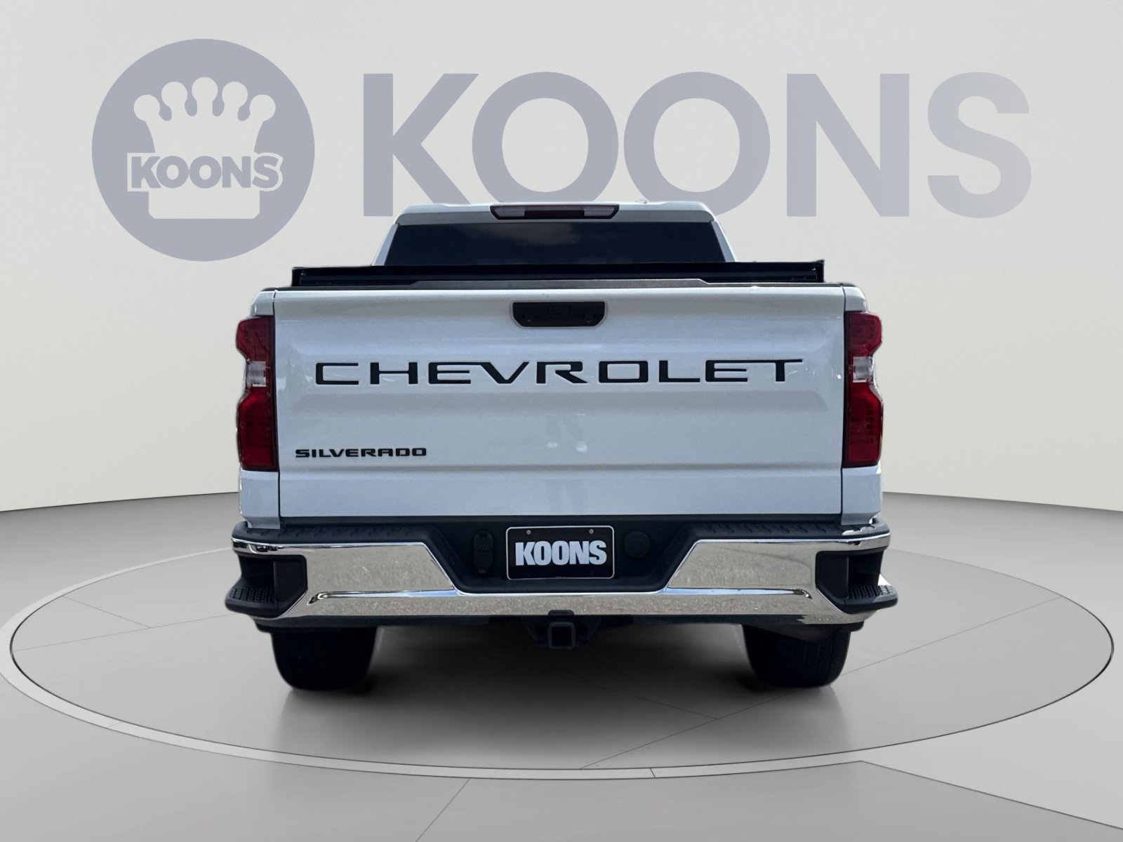 Used 2023 Chevrolet Silverado 1500 LT AWD/4WD image 5