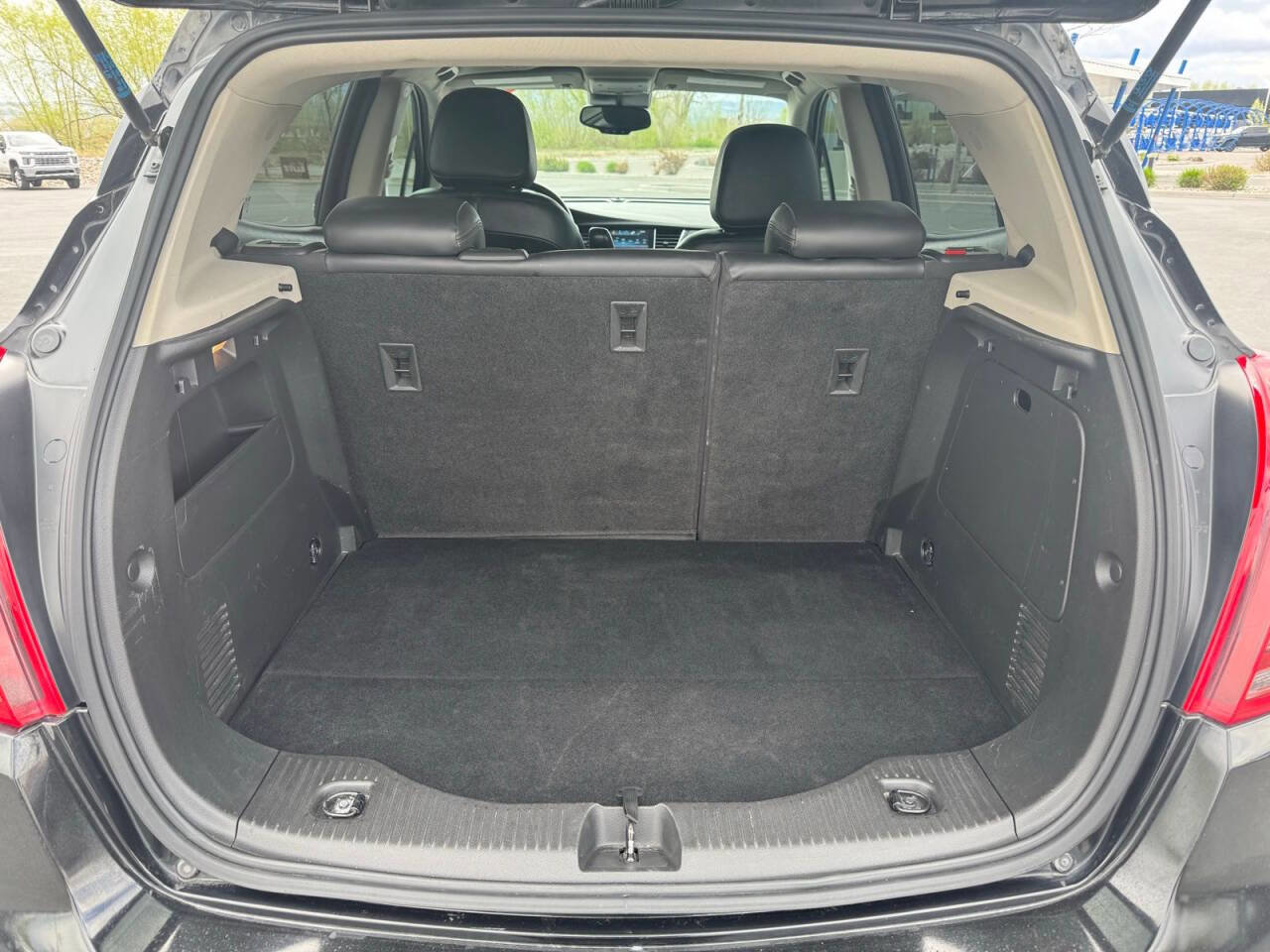 Used 2020 Buick Encore Essence AWD/4WD image 8