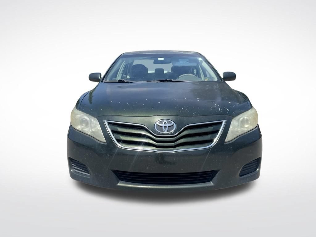 Used 2010 Toyota Camry LE FWD image 3