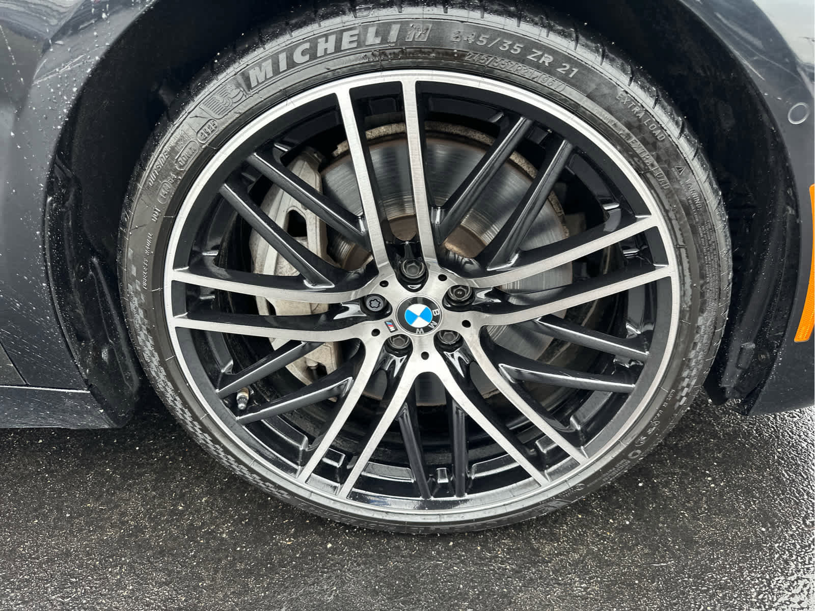 Used 2022 BMW 750i xDrive image 10