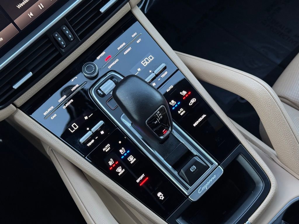 Certified 2023 Porsche Cayenne AWD/4WD image 26