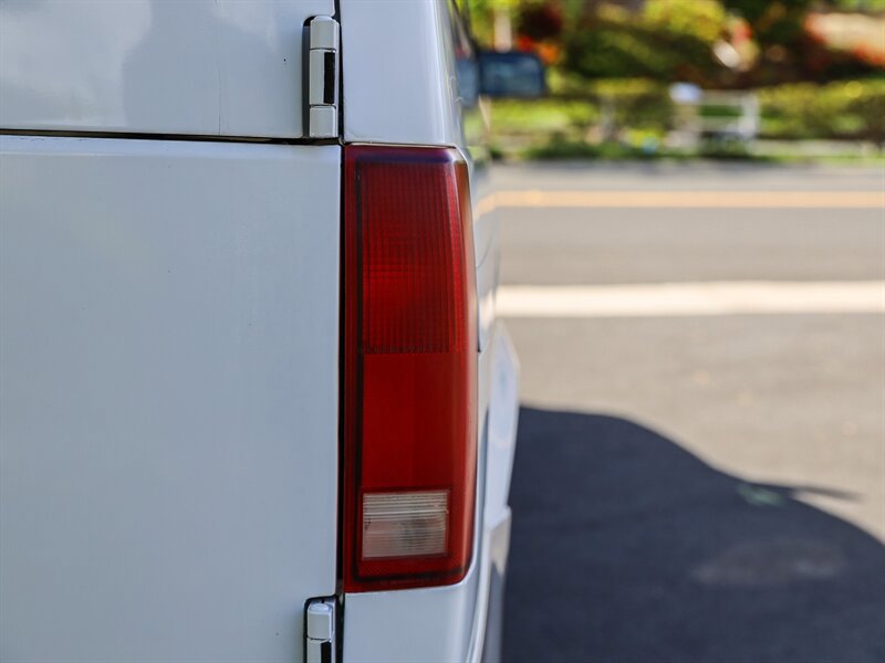 Used 2000 Chevrolet Astro Passenger AWD image 16