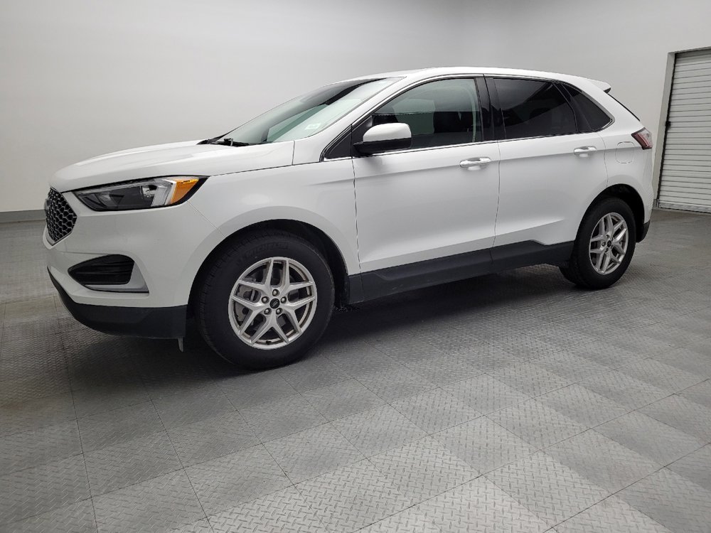 Used 2024 Ford Edge SEL image 2