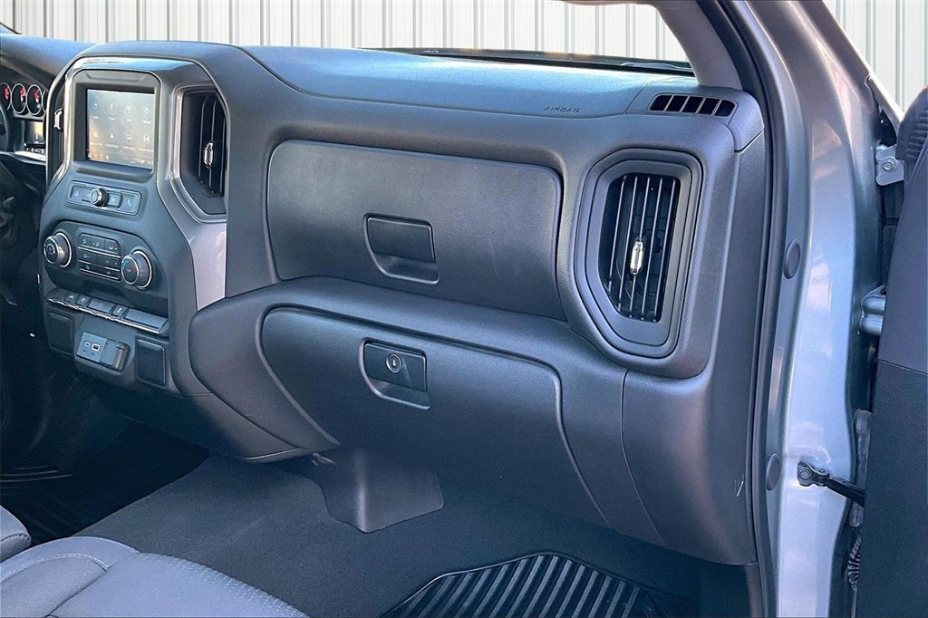 Used 2025 Chevrolet Silverado 1500 W/T w/ Trailering Package image 11