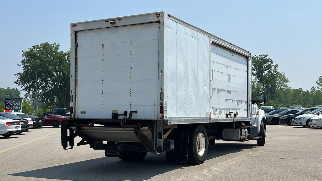 Used 2017 Ford F650 2WD Regular Cab Super Duty image 5
