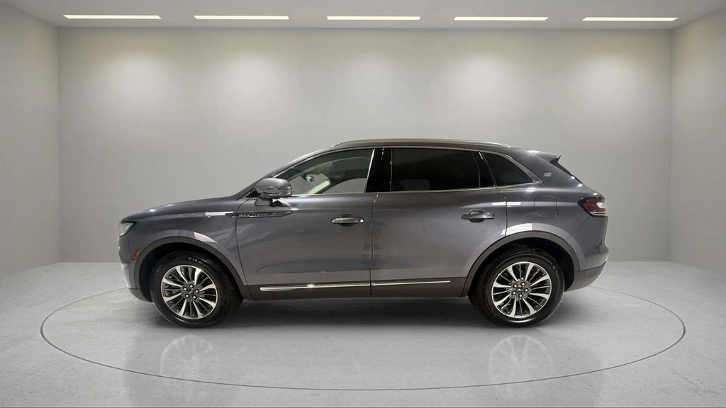 Used 2022 Lincoln Nautilus FWD w/ Premium Package image 15