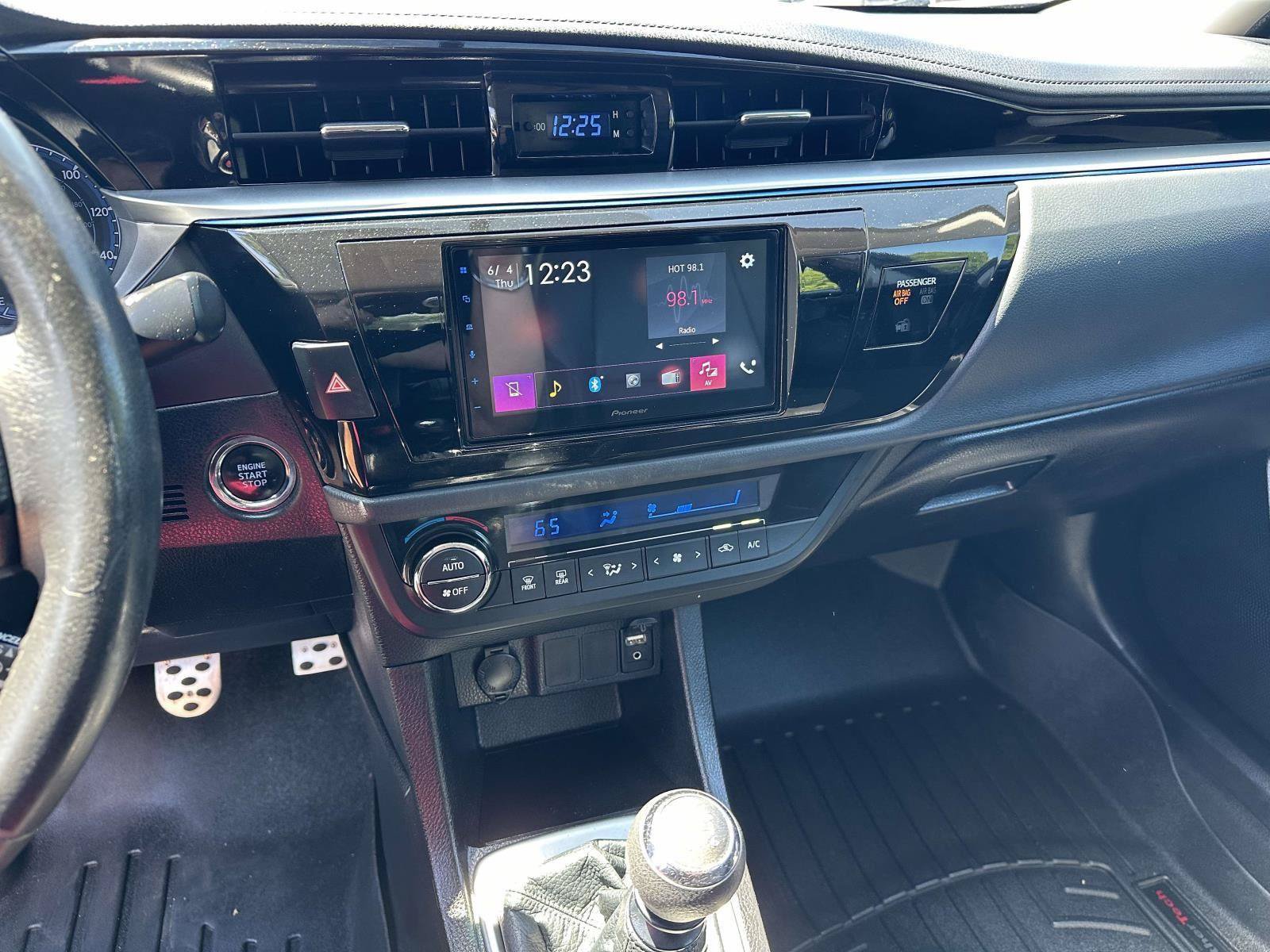 Used 2015 Toyota Corolla S FWD image 16