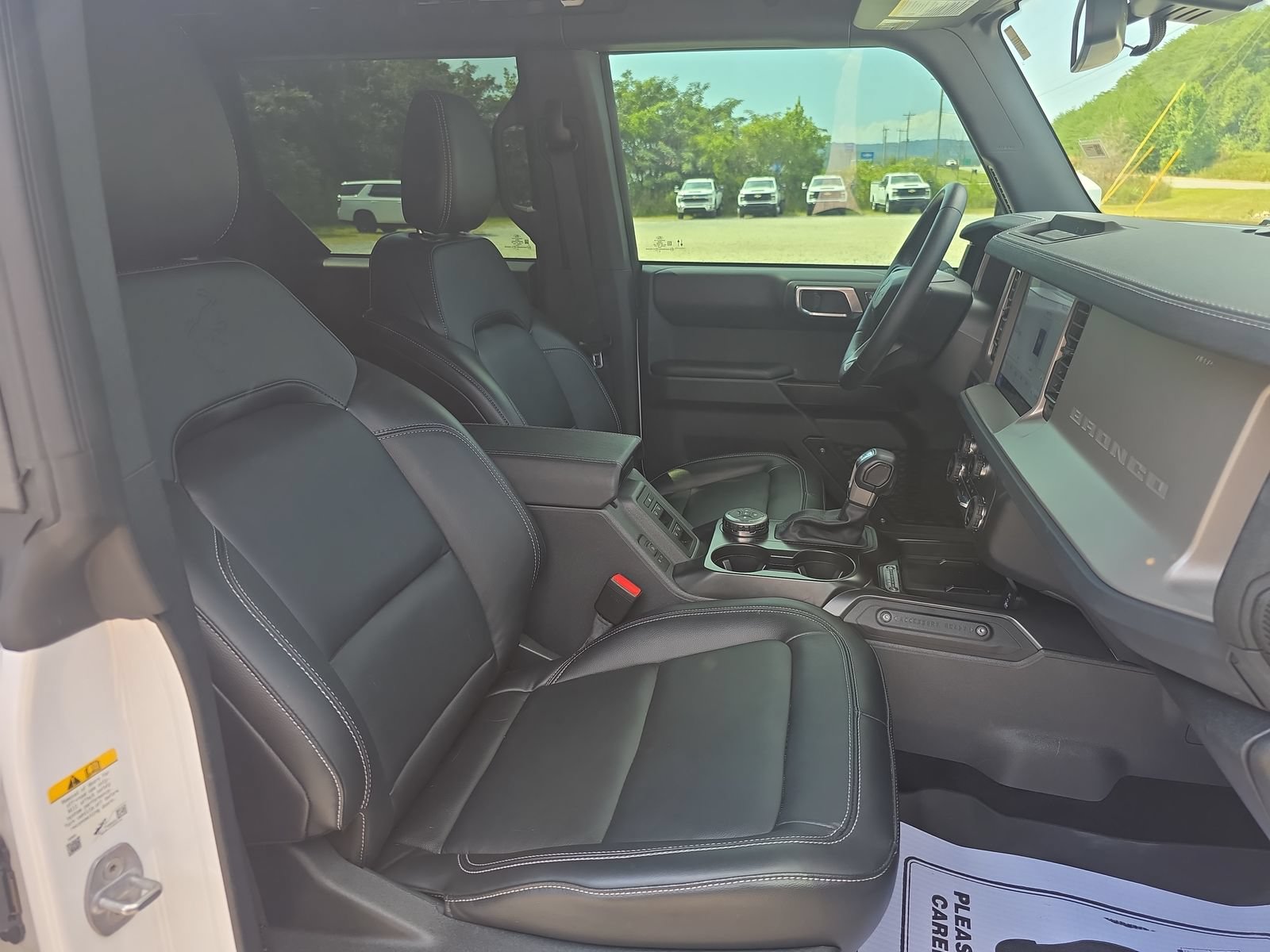 Used 2025 Ford Bronco Outer Banks AWD/4WD image 26