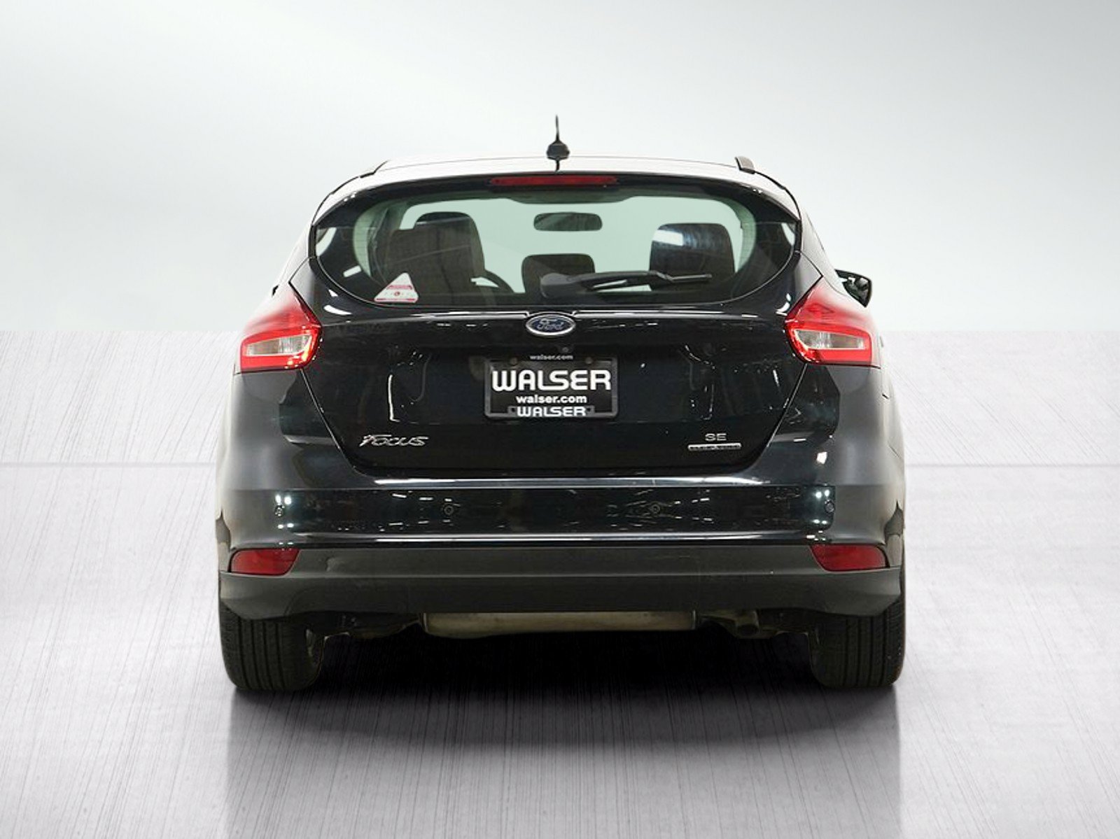 Used 2015 Ford Focus SE FWD image 4