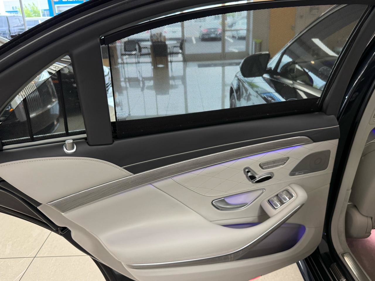 Used 2016 Mercedes-Benz S 550 4MATIC Sedan image 11