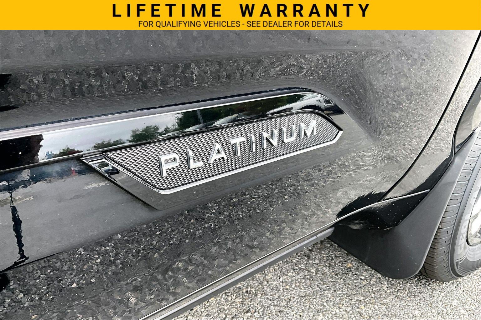 Used 2023 Toyota Tundra Platinum AWD/4WD image 8