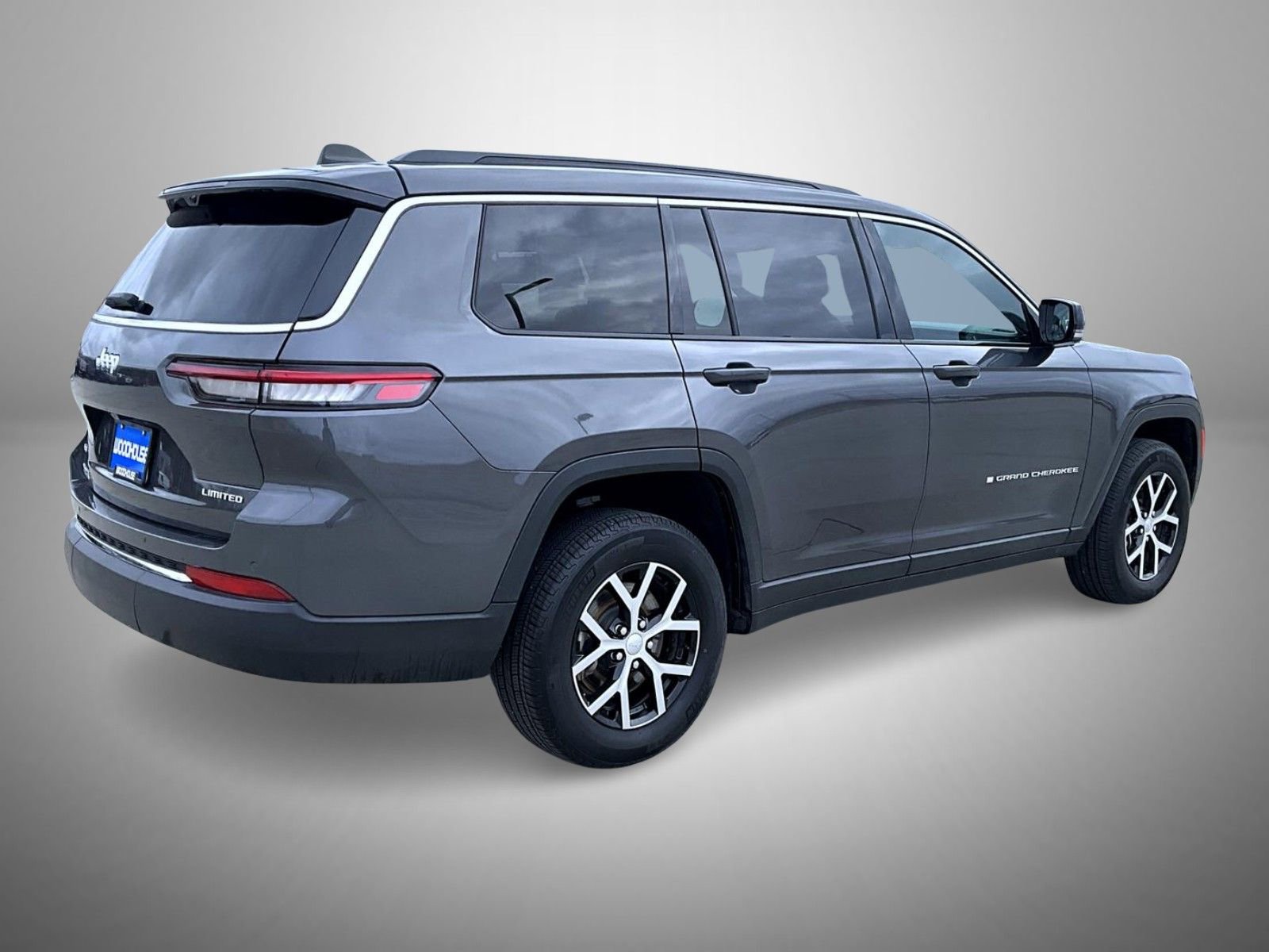 Used 2024 Jeep Grand Cherokee L Limited w/ Luxury Tech Group II image 5