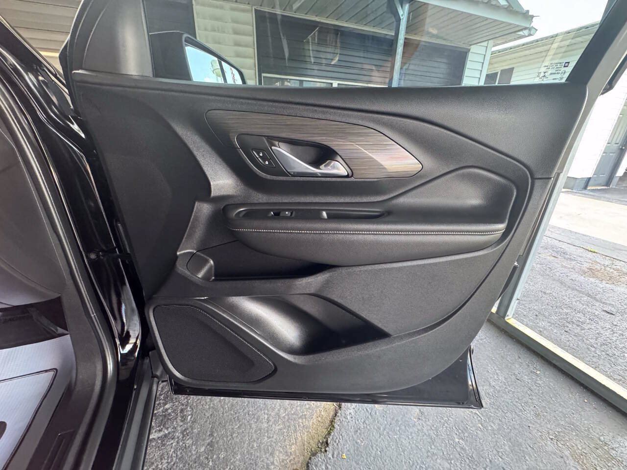 Used 2023 GMC Terrain SLT w/ Tech Package FWD image 44