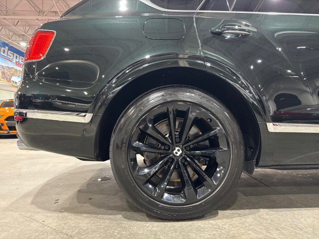 Used 2017 Bentley Bentayga image 87