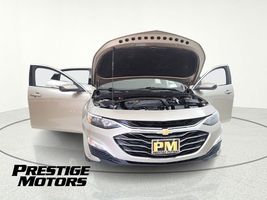 Used 2022 Chevrolet Malibu LS w/ Driver Confidence Package II FWD image 12