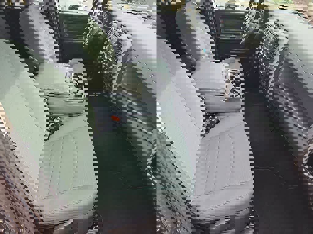 Used 2018 RAM 1500 Express image 22