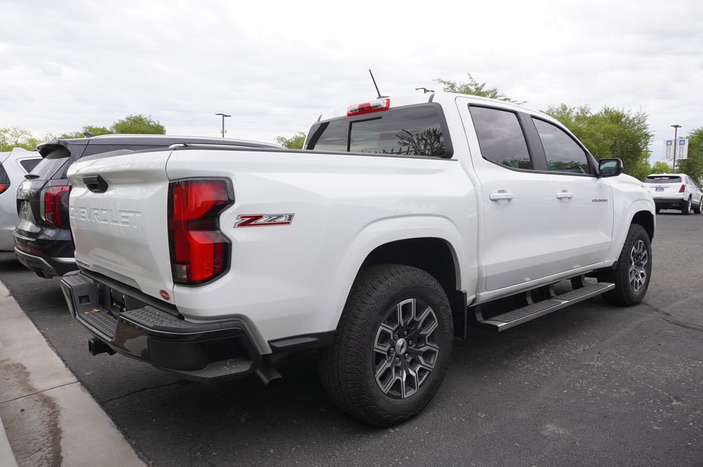 Used 2024 Chevrolet Colorado Z71 w/ Z71 Convenience Package 2 AWD/4WD image 5