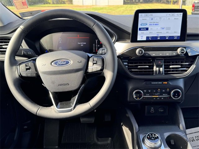 Used 2024 Ford Escape Active image 2