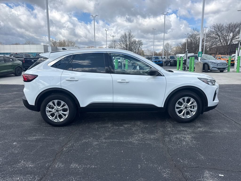 Used 2023 Ford Escape Active w/ Cold Weather Package image 5