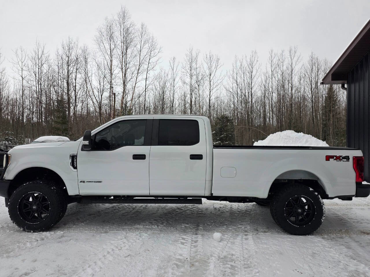 Used 2019 Ford F250 XL w/ Power Equipment Group image 3