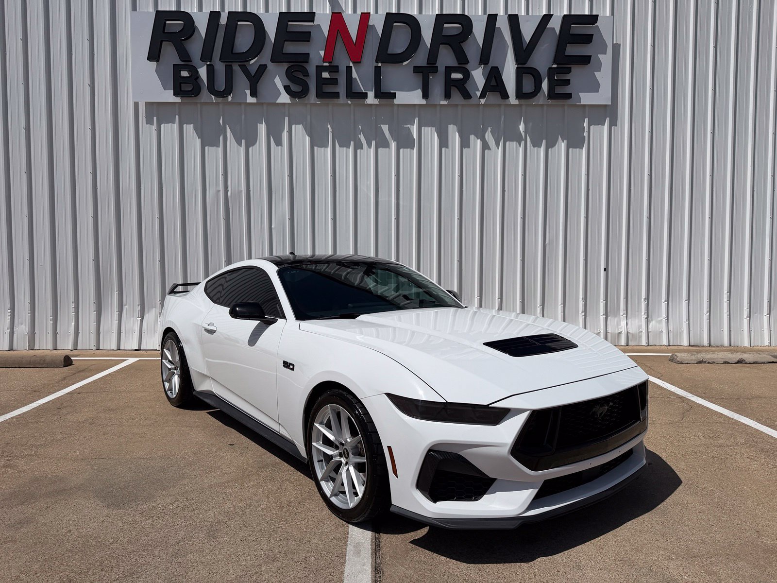 Used 2024 Ford Mustang GT Premium w/ GT Performance Package RWD image 9