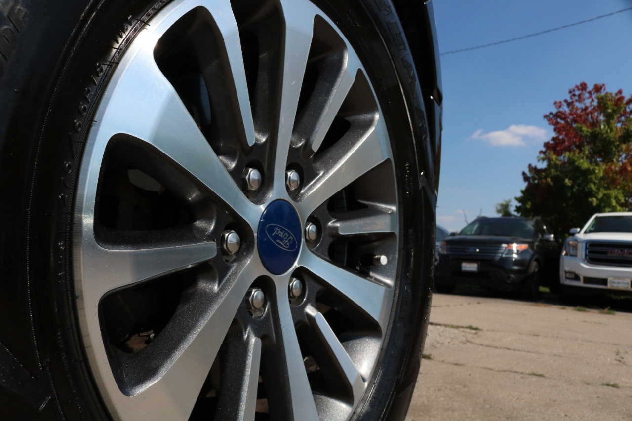 Used 2017 Ford Expedition XLT w/ Equipment Group 202A image 6