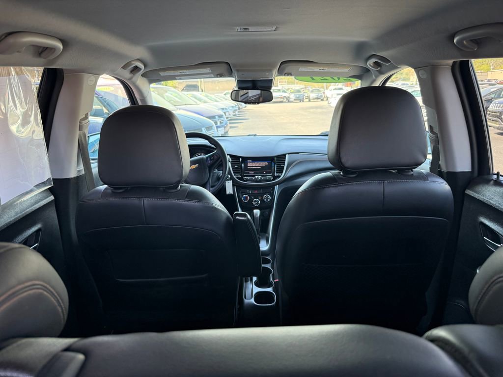 Used 2021 Chevrolet Trax LT image 17