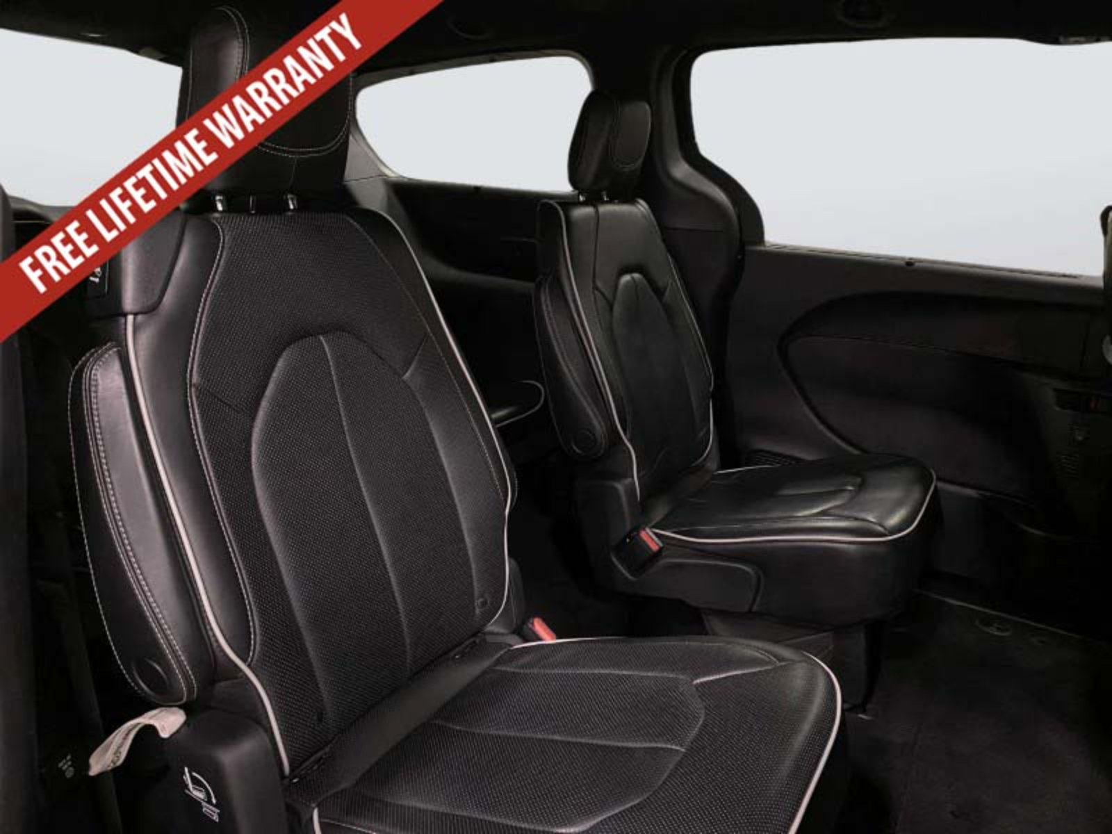 Used 2020 Chrysler Pacifica Limited w/ Advanced Safetytec Group FWD image 40