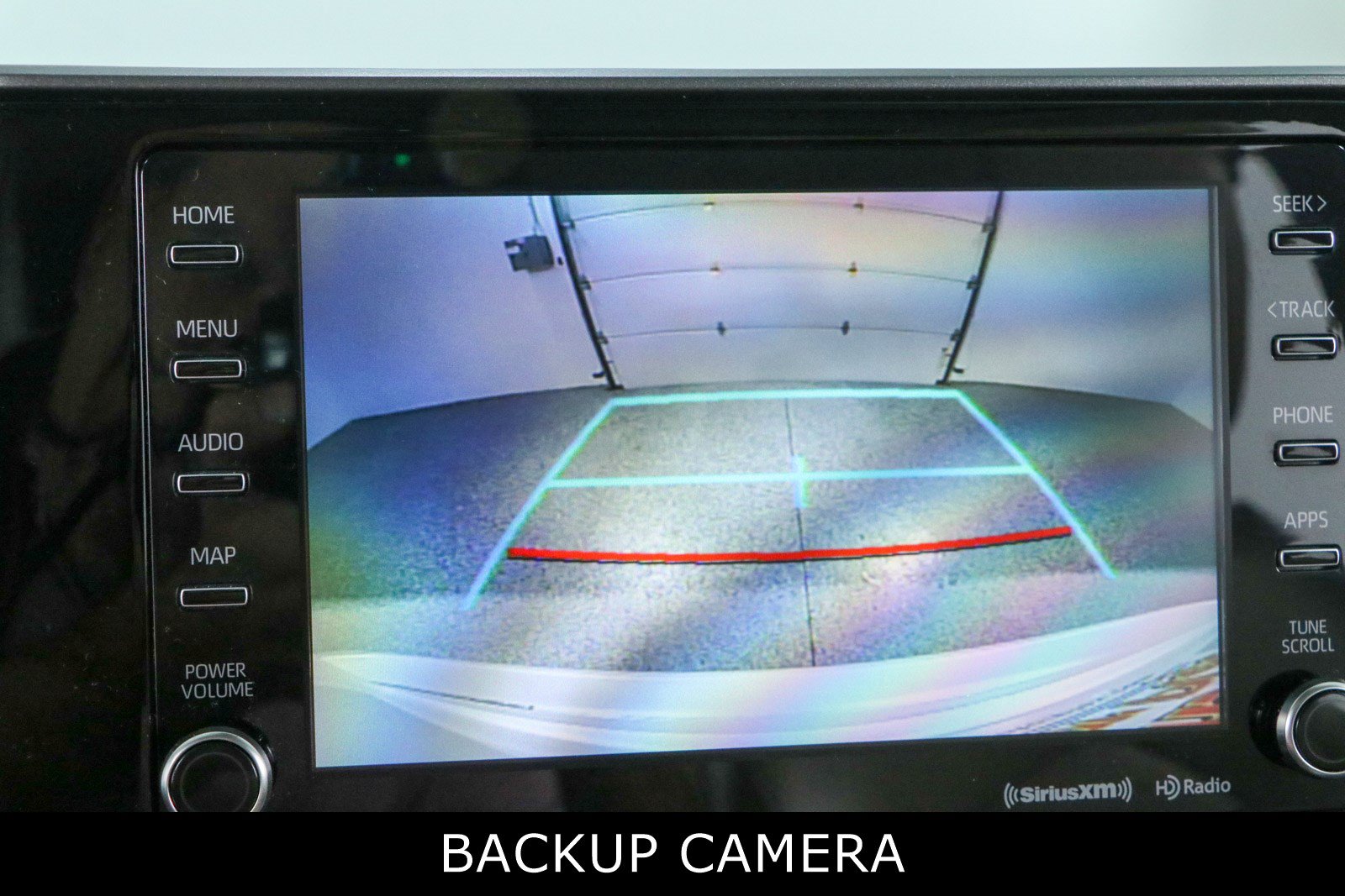 Used 2022 Toyota Highlander XLE FWD image 18