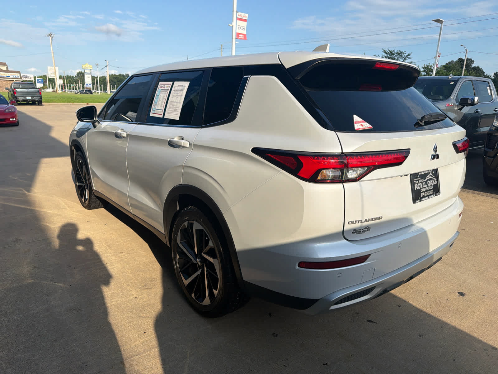 Used 2024 Mitsubishi Outlander SE AWD/4WD image 4