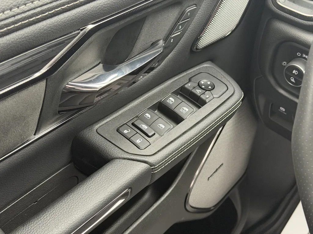 Used 2026 RAM 1500 Rebel w/ G/T Package image 13