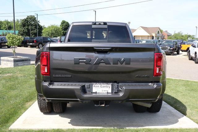 Used 2025 RAM 3500 Laramie AWD/4WD image 42