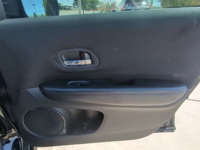 Used 2016 Honda HR-V LX image 30