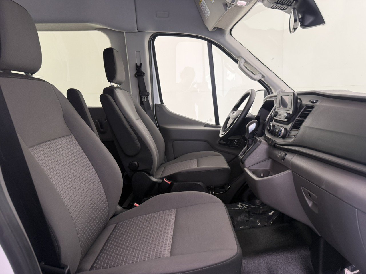 Used 2024 Ford Transit 350 XL RWD image 10
