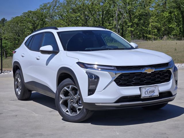 New 2026 Chevrolet Trax LT w/ Driver Confidence Package FWD image 1