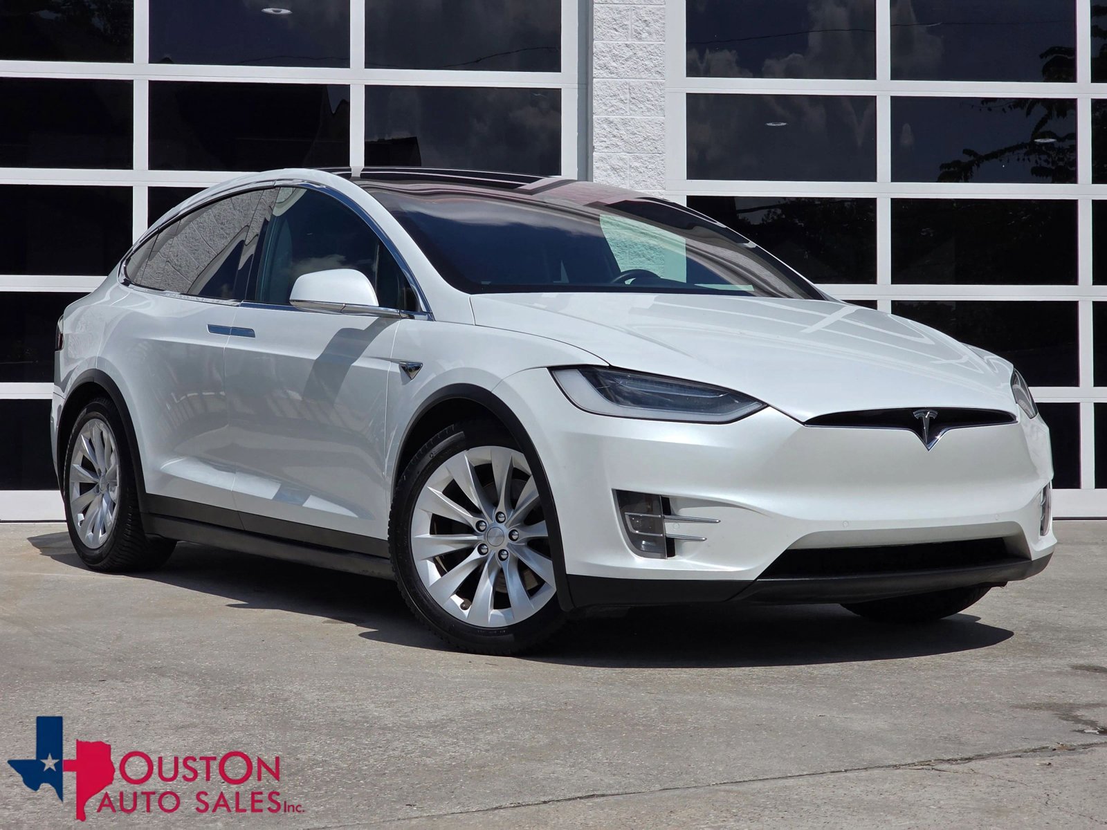 Used 2018 Tesla Model X 100D AWD/4WD image 1