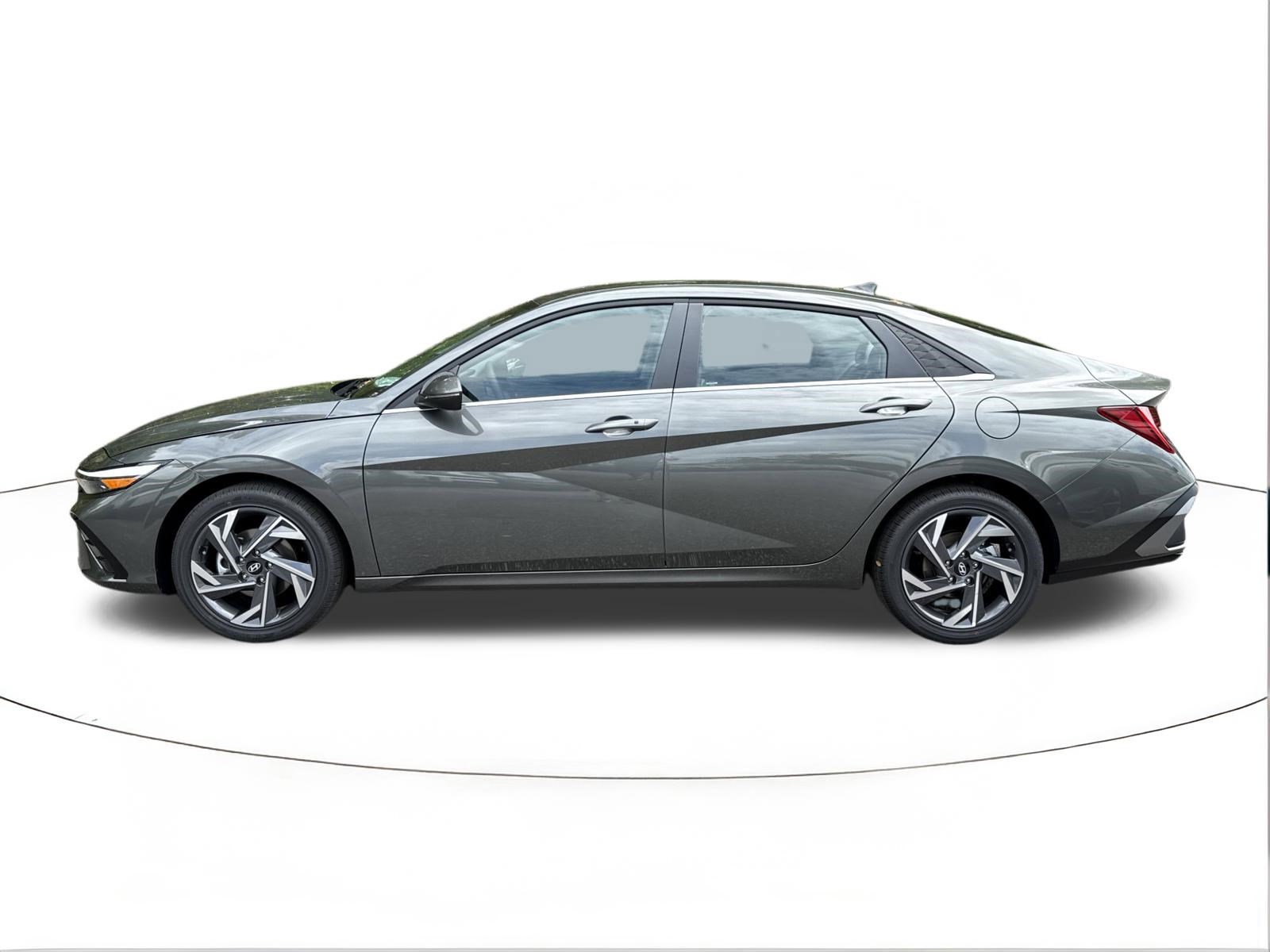 New 2026 Hyundai Elantra Limited FWD image 6