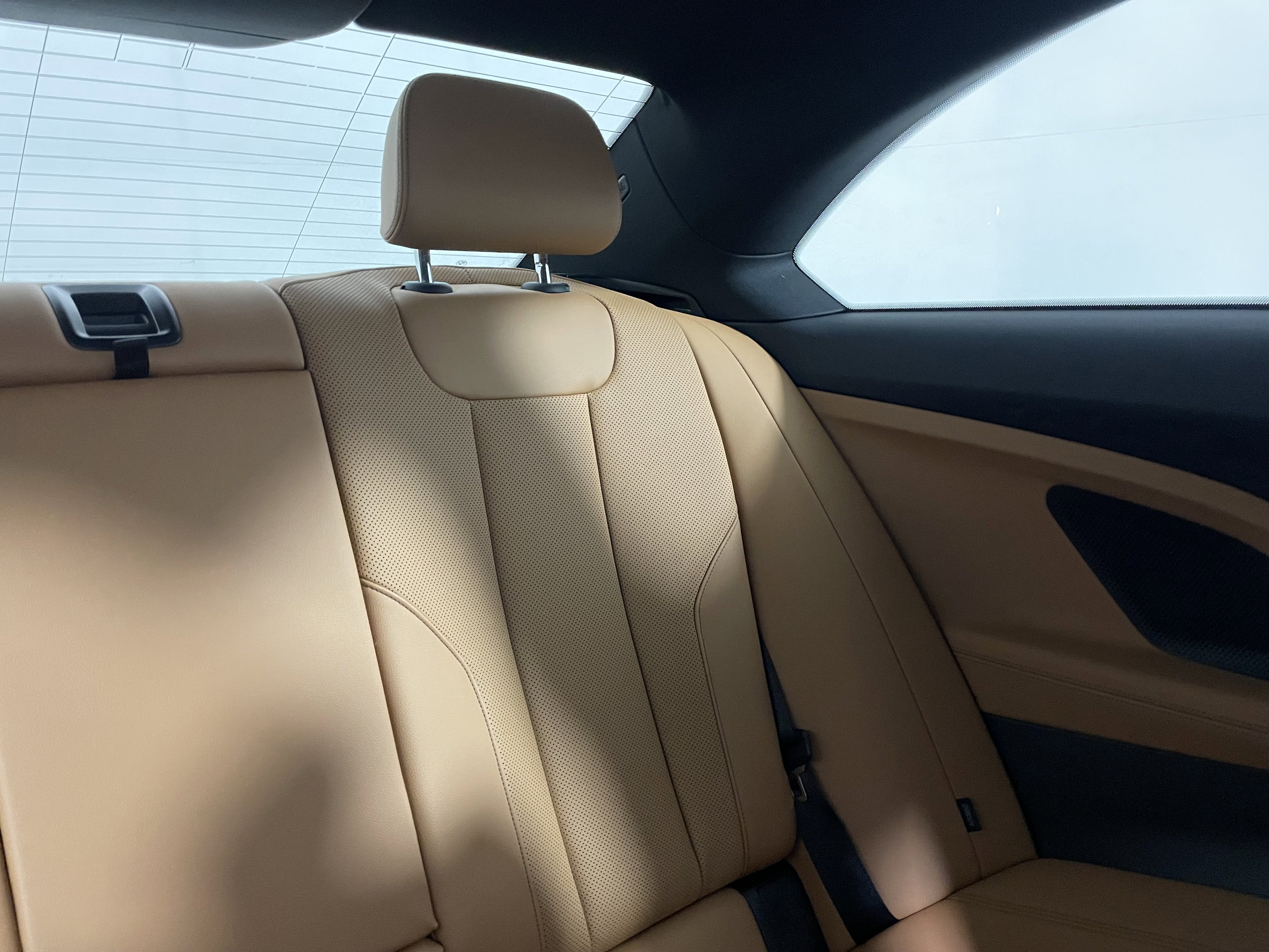 Used 2023 BMW 230i Coupe w/ Premium Package image 15