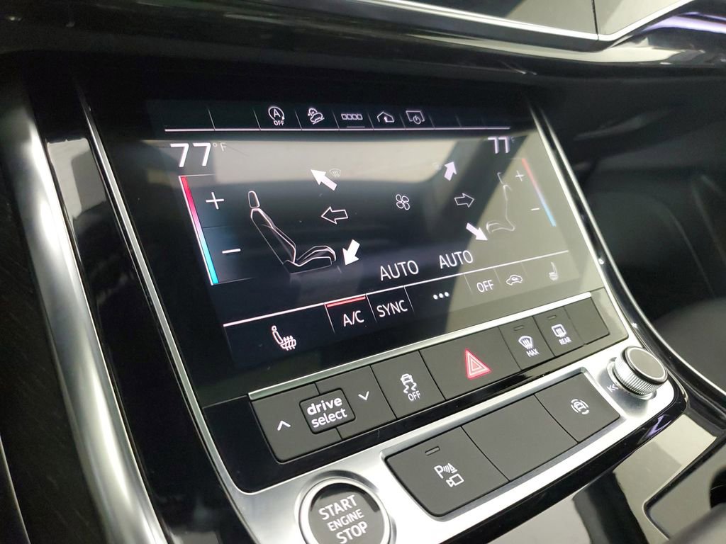 Used 2025 Audi Q7 2.0T Premium w/ Convenience Package AWD/4WD image 29