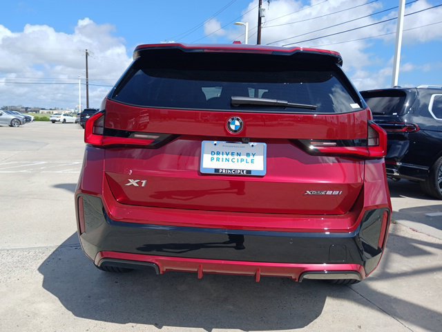 New 2026 BMW X1 xDrive28i w/ Technology Package AWD/4WD image 8