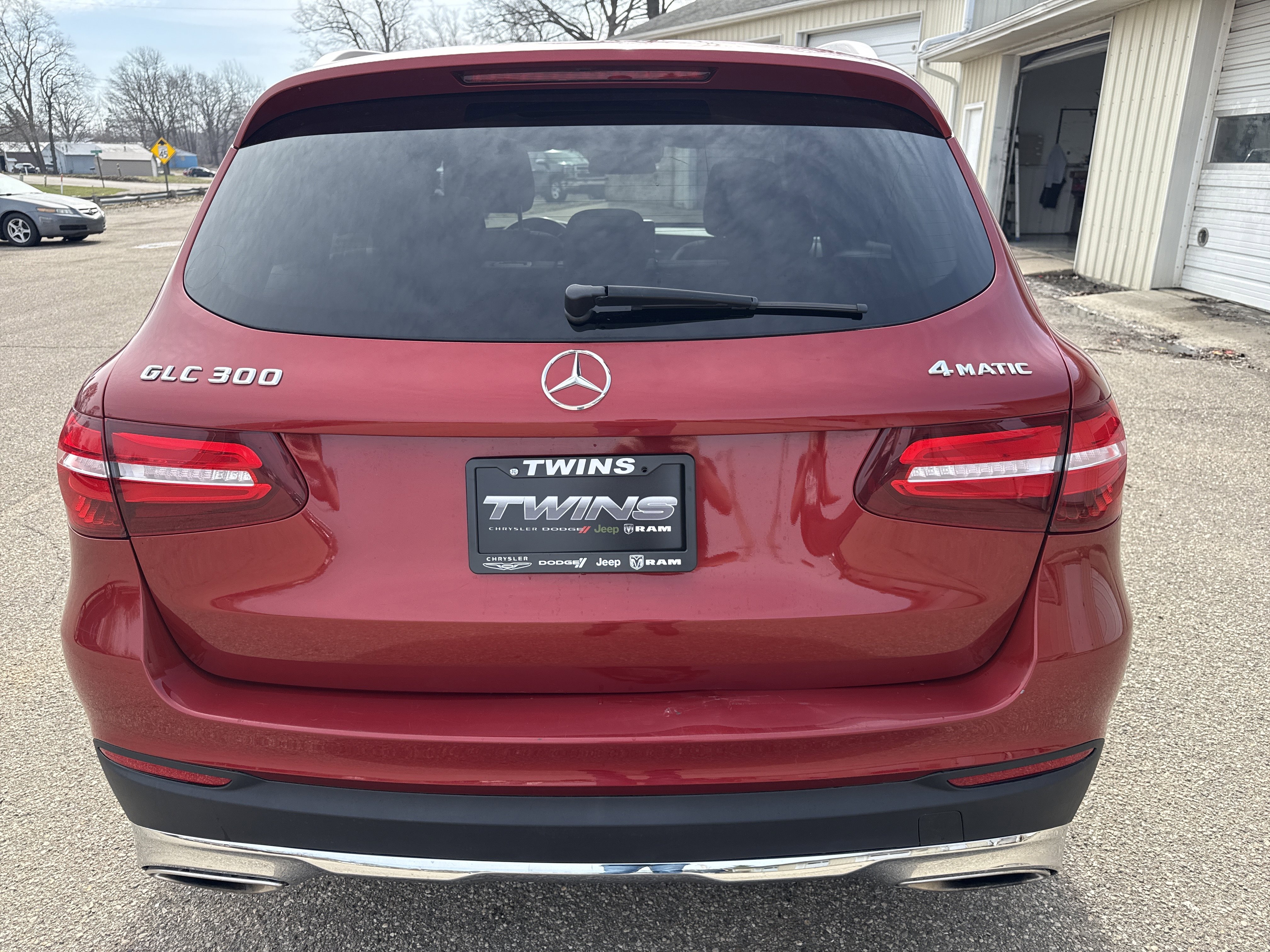 Used 2016 Mercedes-Benz GLC 300 4MATIC w/ Driver Assistance Package image 6