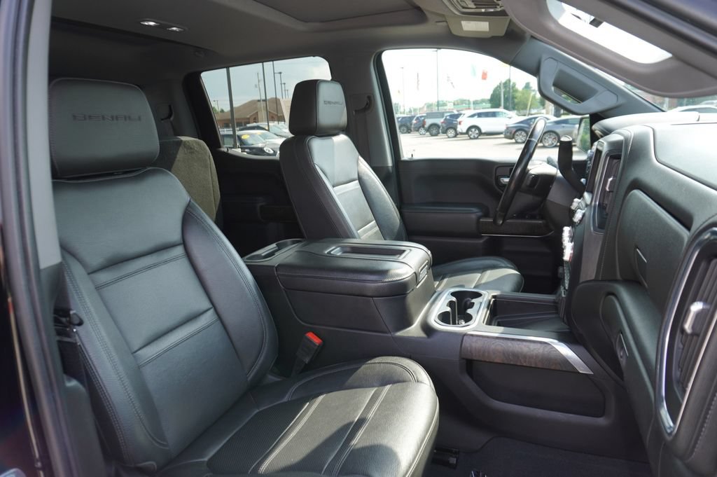 Used 2019 GMC Sierra 1500 Denali w/ Denali Ultimate Package AWD/4WD image 32