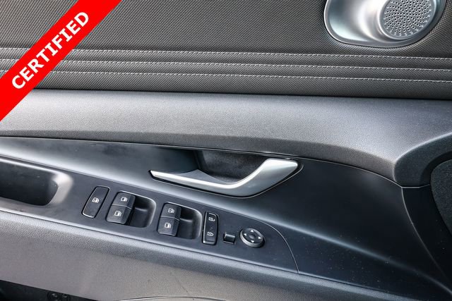 Certified 2023 Hyundai Elantra Limited image 23