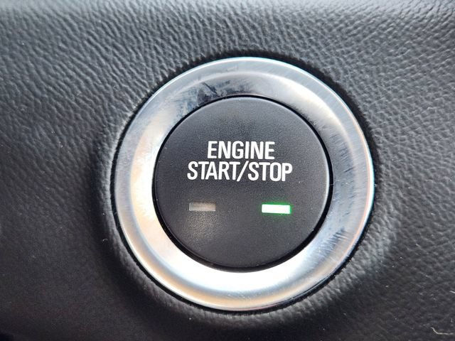 Used 2022 GMC Terrain SLE w/ Driver Convenience Package FWD image 22