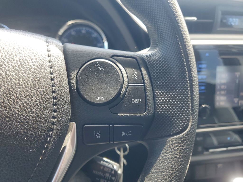 Used 2017 Toyota Corolla LE FWD image 19