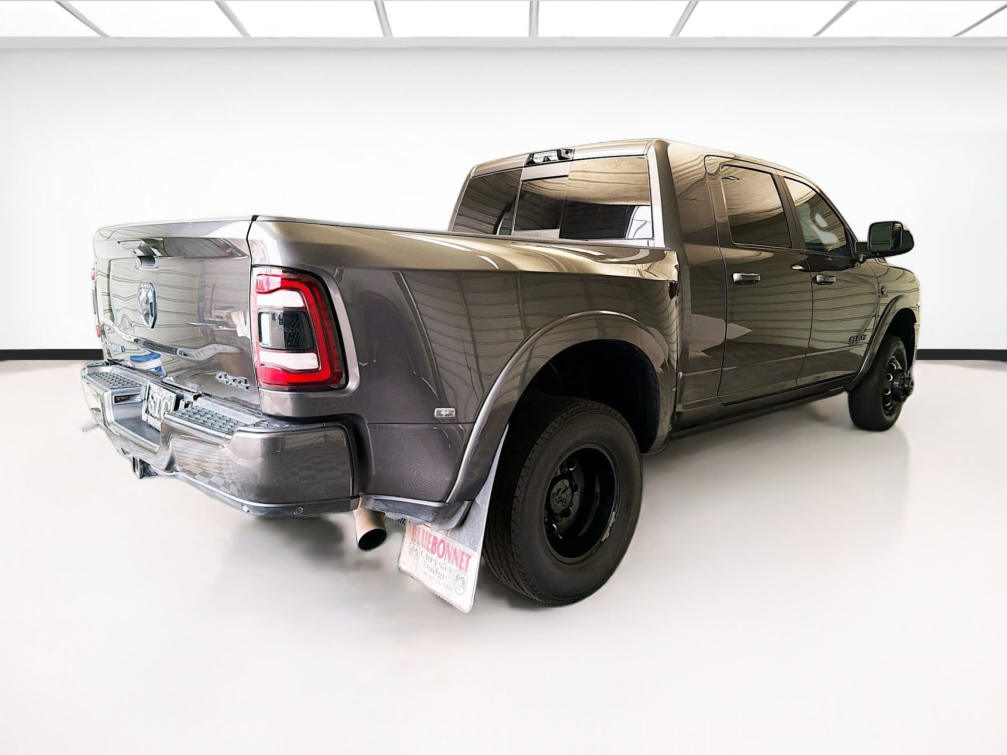 Used 2022 RAM 3500 Laramie image 4