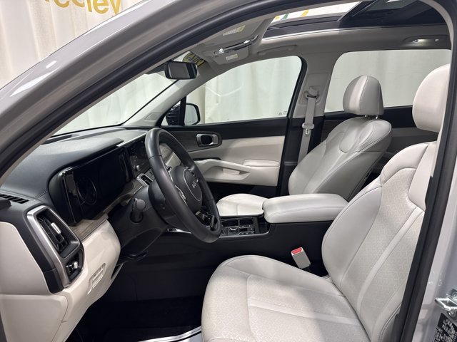 Certified 2023 Kia Sorento X-Line EX AWD/4WD image 12