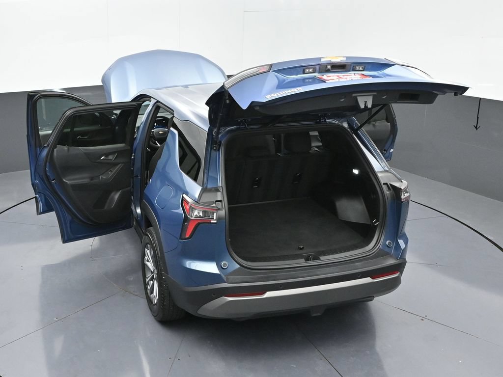 Used 2025 Chevrolet Equinox LT FWD image 49