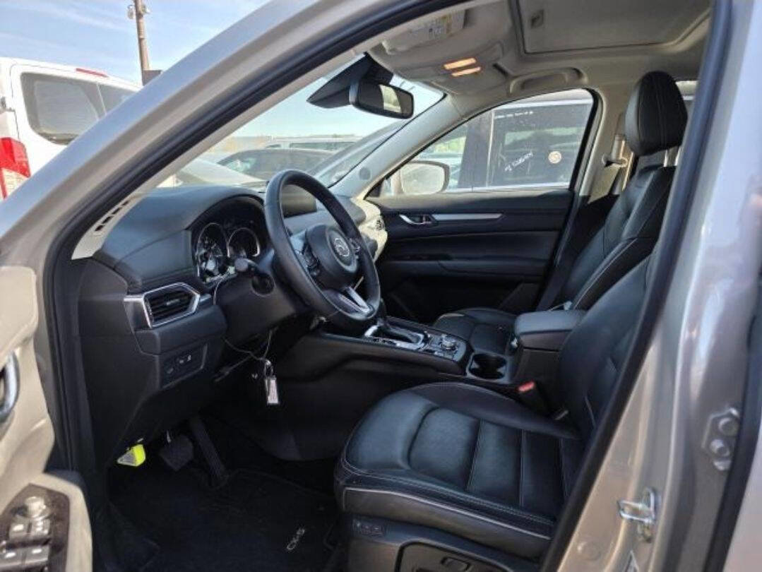 Used 2025 MAZDA CX-5 AWD 2.5 S w/ Preferred Package image 16